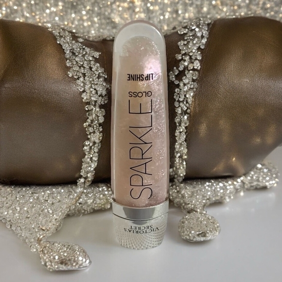 Rare Lip Gloss Victoria's Secret SPARKLE Glossy Lip Color GLITTY PLEASURE - Picture 1 of 4